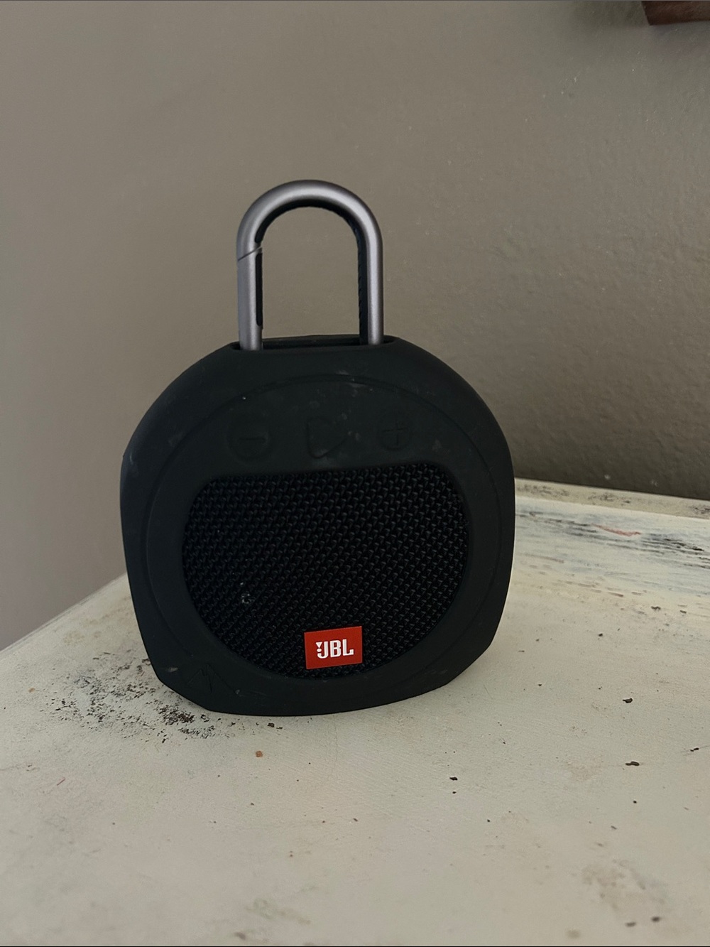JBL Black Portable Clip-On Bluetooth Speaker with Red Logo